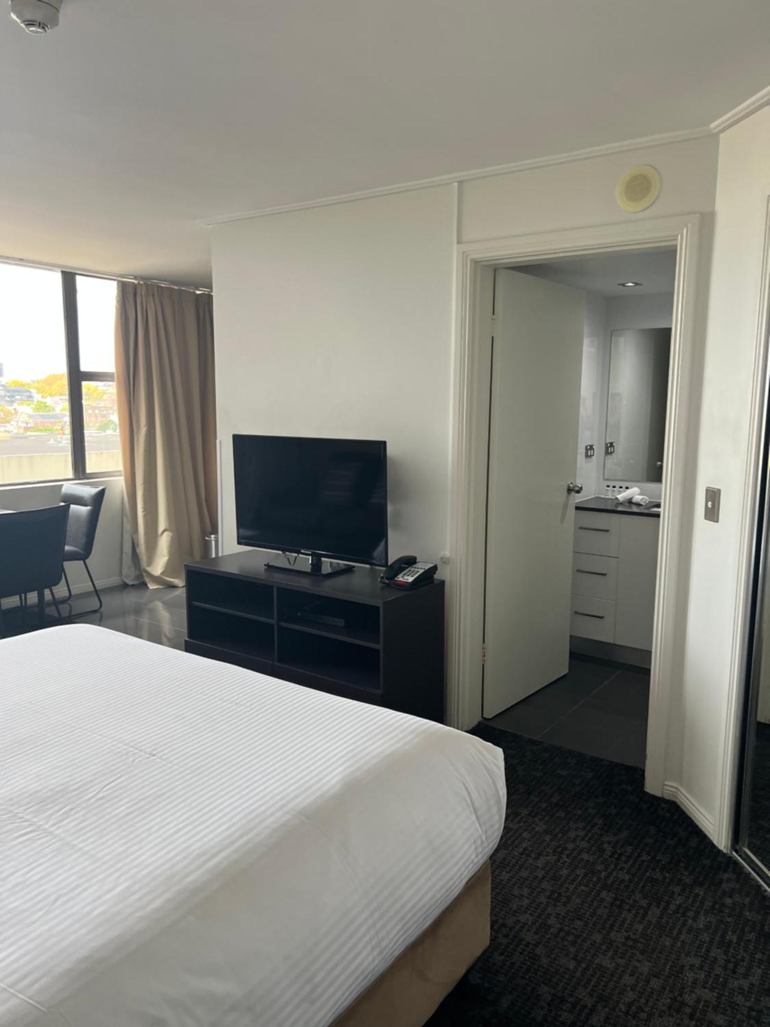 Prestige Hyde Park Studio Apartment Сидней Экстерьер фото